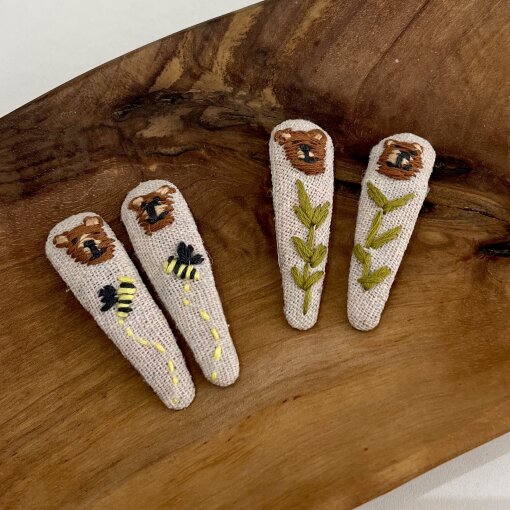 vyšívané sponky medvědi